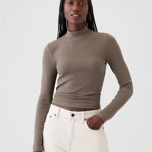 GAP Fitted Mock Turtleneck Long Sleeve